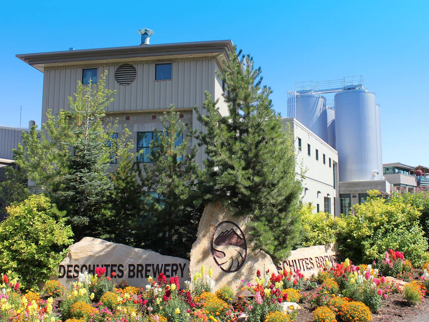 Image Credit: Deschutes Brewery-Production Facility by U.S. Department of Agriculture via Flickr (CC BY 2.0)